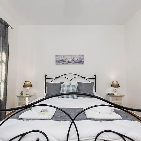 Naxian Bliss Appartement *