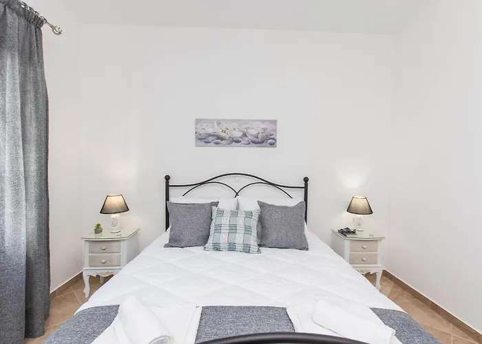 Naxian Bliss Lejlighed Agkidia