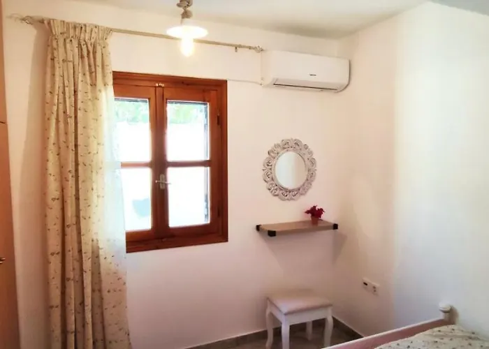 Naxian Bliss Agkidia