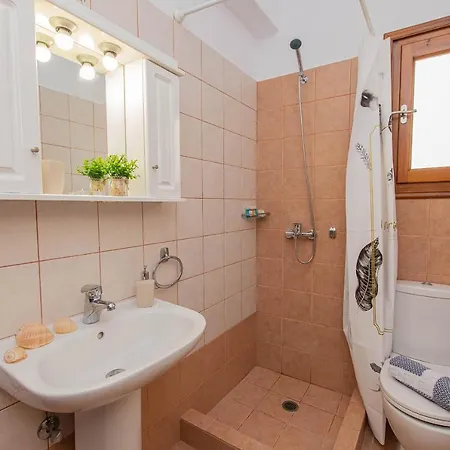 Naxian Bliss Agkidia